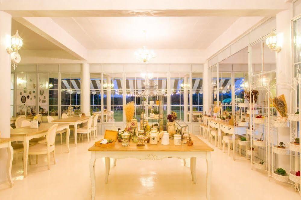Villa La Flora Kanchanaburi City Exteriör bild
